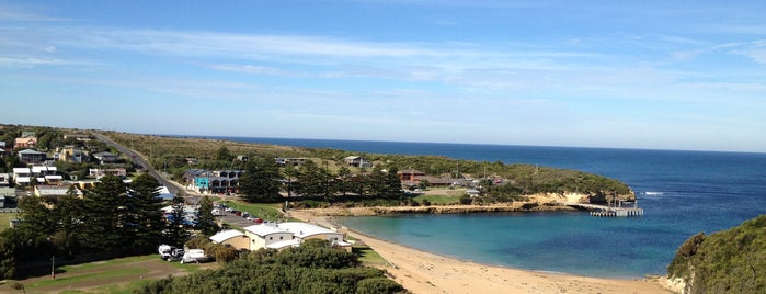Port Campbell is one of Tempat yang Disukai Darren.
