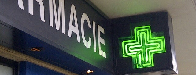 Pharmacie Digitale Apotheek is one of Woluwé-Saint-Pierre, Belgique.