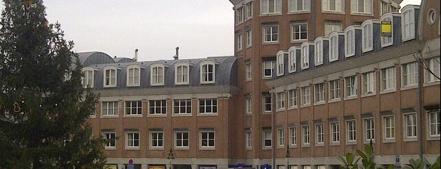 St-Lambertusplein is one of Woluwé-Saint-Lambert, Belgique.
