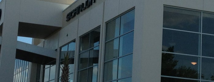Scanlon Lexus of Fort Myers is one of Tempat yang Disukai Christian.