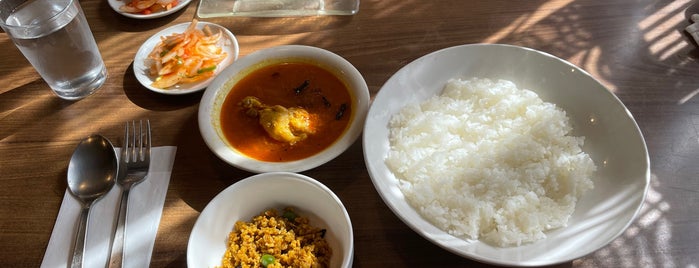 けらら is one of Restaurant/Curry.