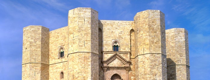 カステル・デル・モンテ is one of UNESCO World Heritage Sites in Italy.