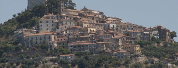 Castellabate is one of Gioielli d'Italia.