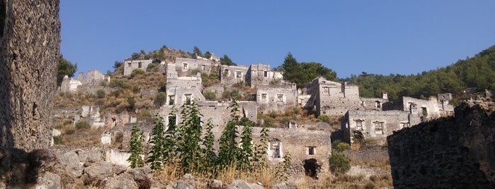 Kayaköy Ören Yeri (Karmlassos) is one of Nermin'in Beğendiği Mekanlar.