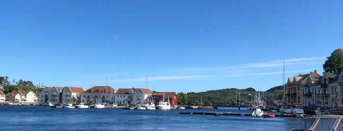 Farsund is one of Norske byer/Norwegian cities.