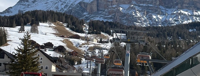 Seggiovia Santa Croce is one of SKI & SNOWBOARD TRIPS.