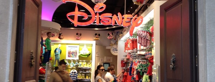 Disney Store is one of Bologna.
