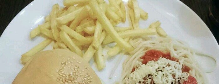 Barneys Burger is one of Posti salvati di Kimmie.