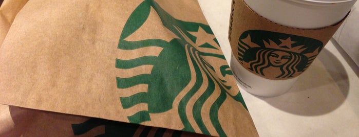 Starbucks is one of Locais curtidos por Majdi.