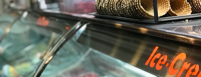 Nemat Ice Cream | بستنی نعمت is one of Parisa : понравившиеся места.