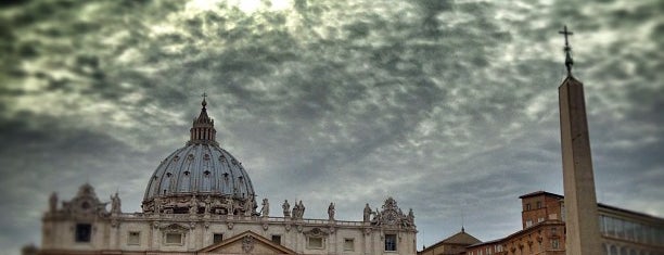 St. Peter's Basilica is one of La Grande Bellezza - The Great Beauty.