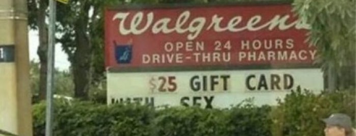Walgreens is one of Lugares favoritos de Shane.