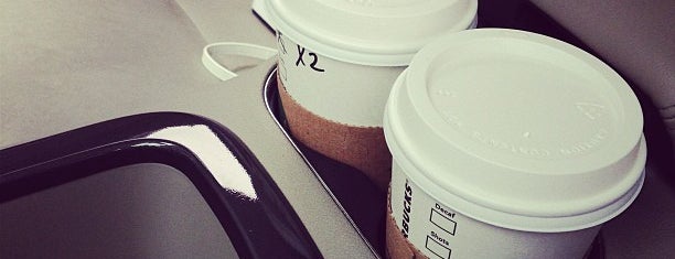 Starbucks is one of Tempat yang Disukai 💫Coco.