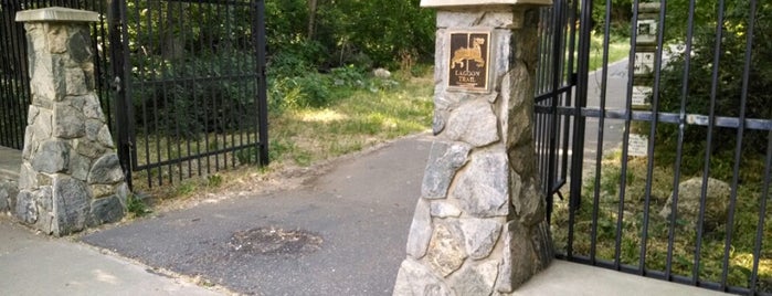 Lagoon Trail is one of Outside The Park.