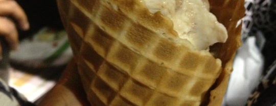 Bruster's Real Ice Cream is one of iKerochu : понравившиеся места.