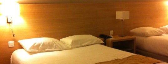 Best Western Plus Paris Orly Airport is one of Sinemさんのお気に入りスポット.