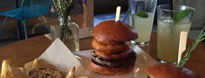 Pono Burger is one of Los Angeles To Eat List.