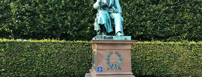 Hans Christian Andersen is one of สถานที่ที่บันทึกไว้ของ Beril.