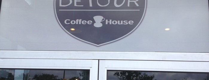 Detour Coffee House At Crossroads Commons is one of Place to eat.