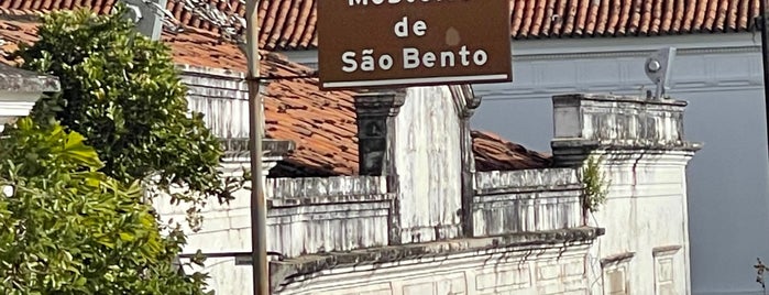 Basílica e Mosteiro de São Bento is one of Tempat yang Disukai Vanessa.