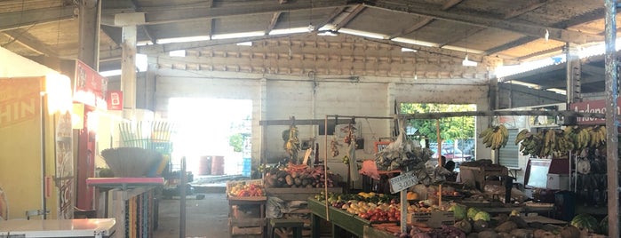 Mercado Publico de Fagundes is one of Tempat yang Disukai Edward.