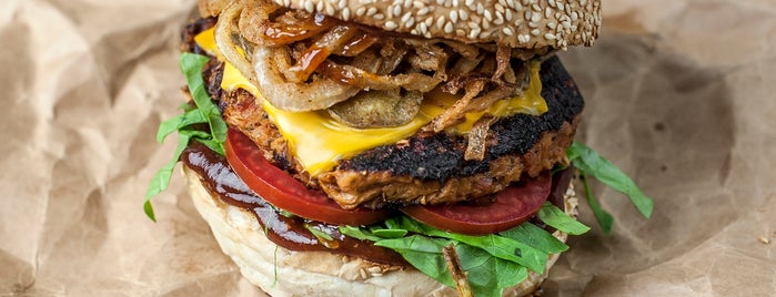 Attaboy Streat Food Bistro is one of hamburger.