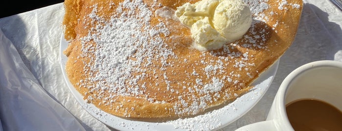Ellen's Danish Pancake House is one of Food.