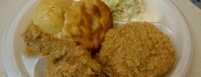 Lee's Famous Recipe Chicken is one of Epic Adventures in Wausau.
