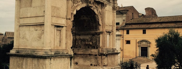 Триумфальная арка Константина is one of Rome | 9.-13.7. 2016.