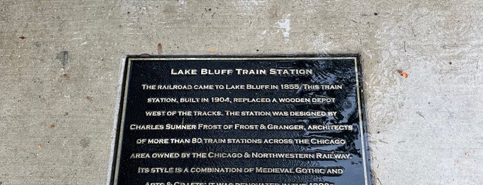 Metra - Lake Bluff is one of Travel.