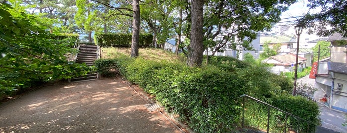 処女塚古墳 is one of 西日本の古墳 Acient Tombs in Western Japan.