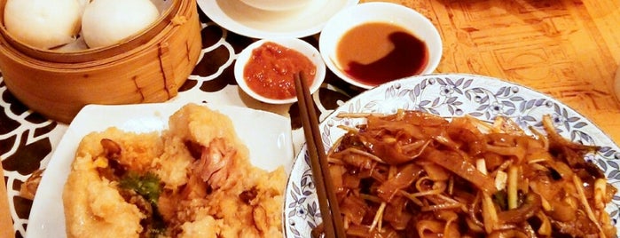 Tasty Congee & Noodle Wantun Shop is one of Hong Kong Eats.