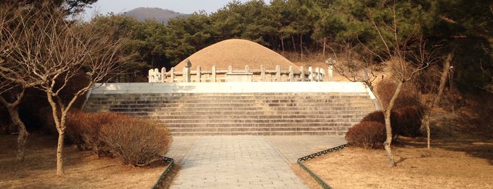 김유신장군묘 is one of 경주 / 慶州 / Gyeongju.