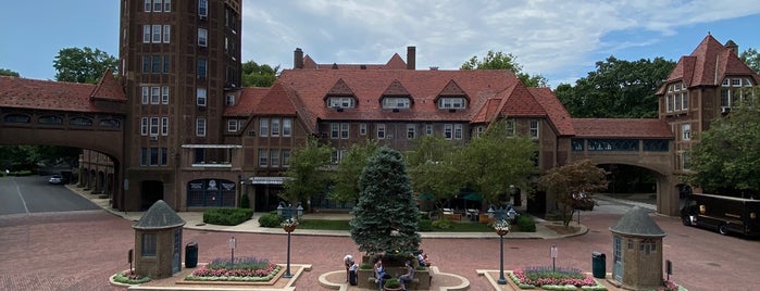 Forest Hills Gardens, NY is one of Tempat yang Disukai Adeet.