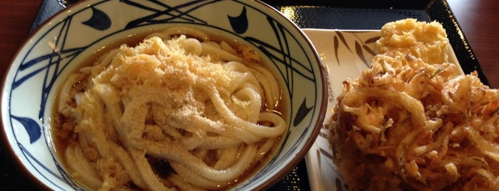 丸亀製麺 is one of Takumaさんのお気に入りスポット.