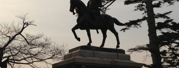 Date Masamune Statue is one of สถานที่ที่ Takuma ถูกใจ.