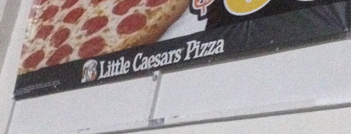 LITTLE CAESARS PIZZA is one of Restaurantes.
