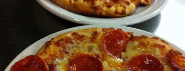 Barry's Pizza is one of To try.