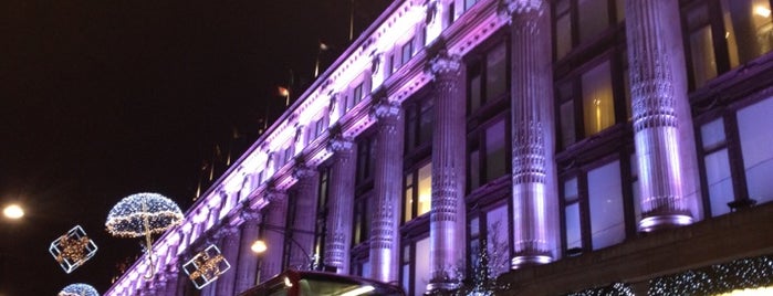 Apple Selfridges is one of DAS'ın Beğendiği Mekanlar.