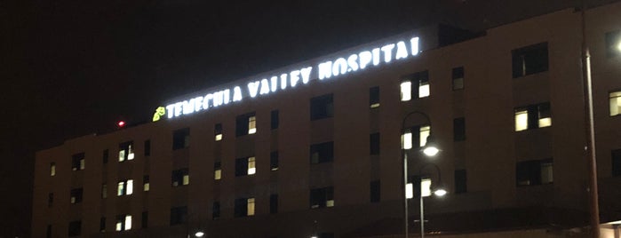 Temecula Valley Hospital Surgery Waiting Area is one of Susan'ın Beğendiği Mekanlar.