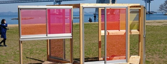 赤い窓の回廊 is one of 瀬戸内国際芸術祭2016沙弥島.