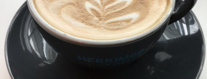 Herkimer Coffee is one of Vitamin Yi 님이 좋아한 장소.