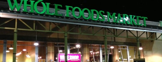 Whole Foods Market is one of Locais curtidos por Jennifer.