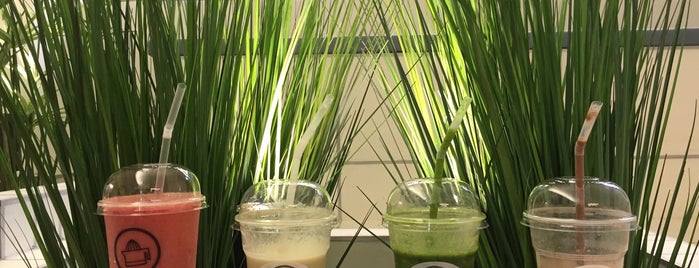 PURE Juice Bar is one of Cafe.