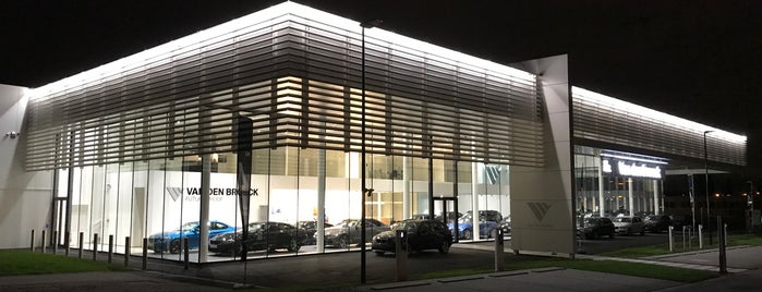 BMW Van den Broeck Premium Selection & Delivery Center is one of BMW BE Dealers.