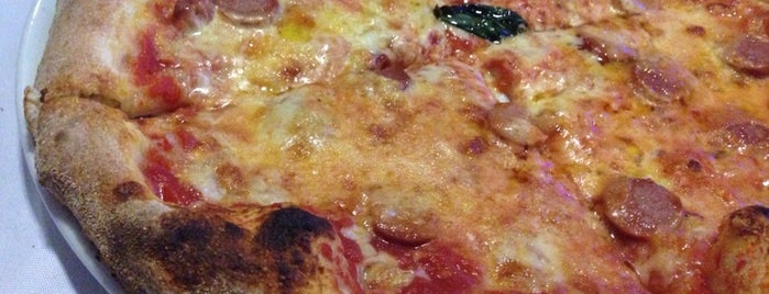Dolce Italia is one of The 15 Best Places for Pizza in Santo Domingo.