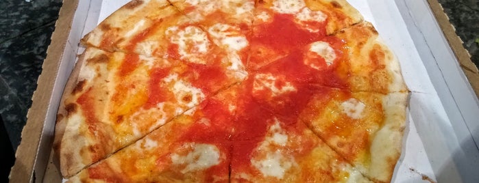 Pizzeria del Centro is one of Jakubさんのお気に入りスポット.