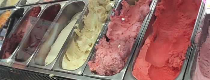 Cold Stone Creamery is one of The 15 Best Places for Sweet Cream in Charlotte.