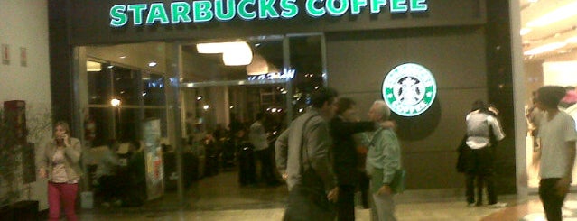 Starbucks is one of Starbucks Buenos Aires Club Restaurant.com.ar.