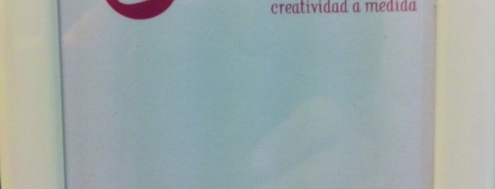 Madhatters Creativos is one of Clientes.